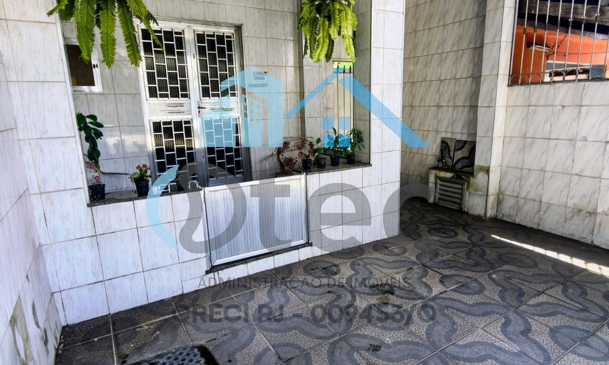 f80cc16d-515b-4e97-8f27-dc3d316353c0 (8)